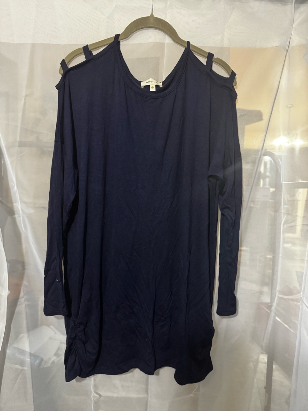 Cold-Shoulder Long Sleeve Tee - Navy